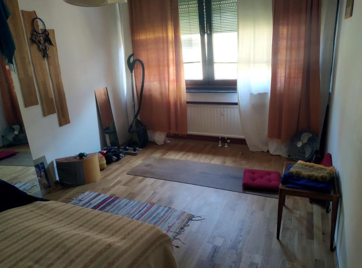 Nettes Apartment Im 14Ten Bezirk In Wien Екстер'єр фото